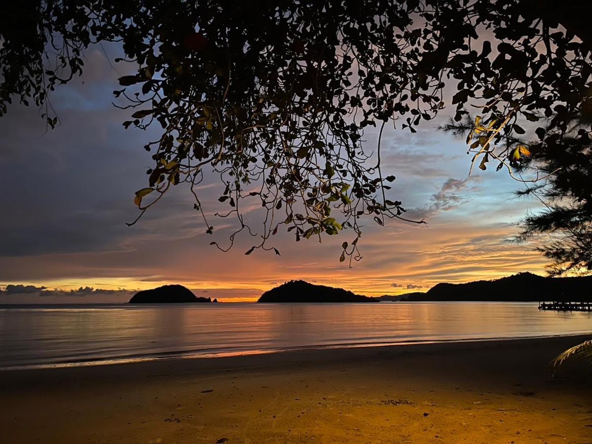 Hotel Baan Koh Mak Esterno foto